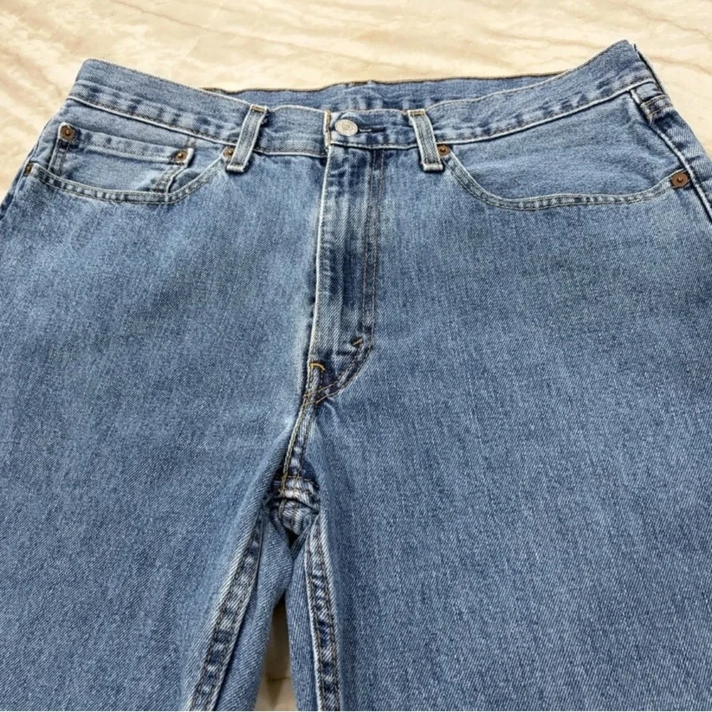 Levi's 550 Relaxed fit Men's Jeans. Size W34x L36.